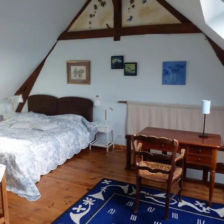 La Petite Foucaudiere Couette-café 3*